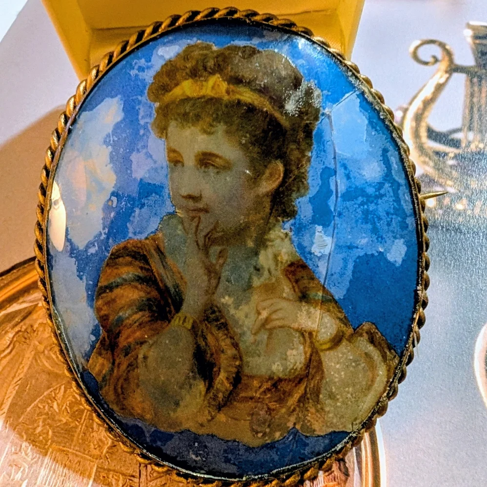 Large 1850s Antique Convex Glass Hand Painted Brooch
